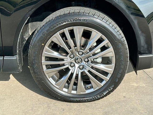 2022 Toyota Venza XLE AWD (SE)