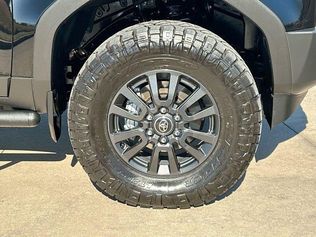 2025 Toyota Land Cruiser 4WD (GS)