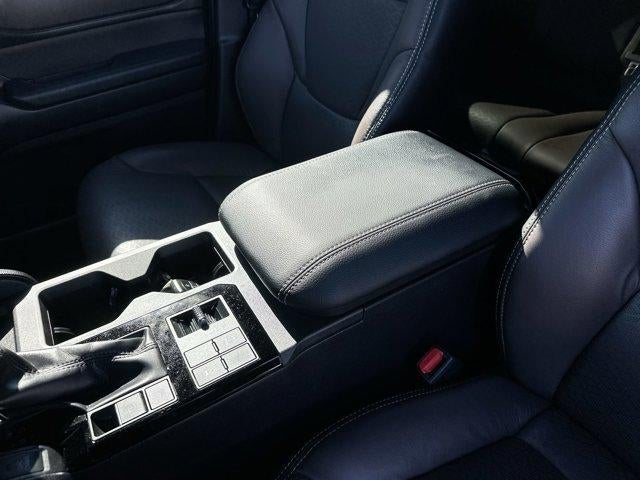 2025 Toyota Land Cruiser 4WD (GS)