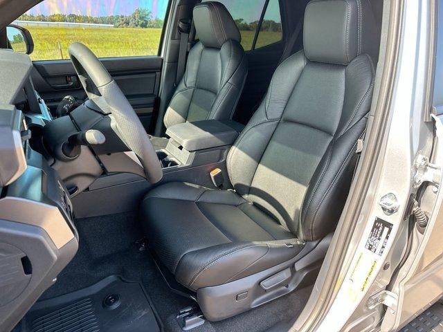 2025 Toyota 4Runner SR5 4WD (GS)