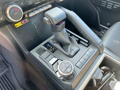 2025 Toyota 4Runner SR5 4WD (GS)