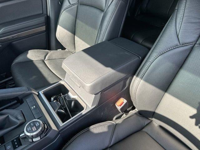 2025 Toyota 4Runner SR5 4WD (GS)