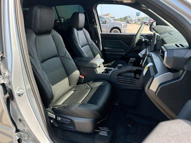 2025 Toyota 4Runner SR5 4WD (GS)