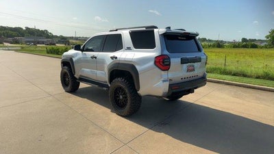 2025 Toyota 4Runner SR5 4WD (GS)