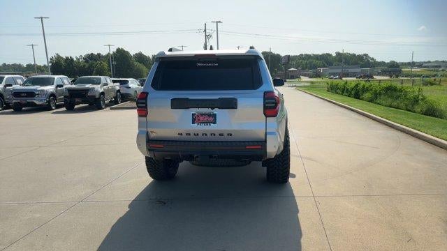 2025 Toyota 4Runner SR5 4WD (GS)