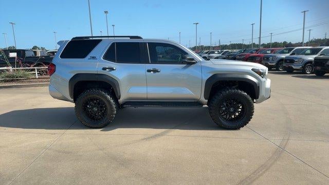 2025 Toyota 4Runner SR5 4WD (GS)