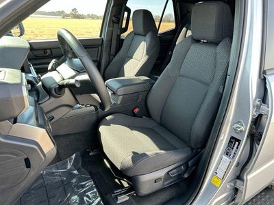 2025 Toyota 4Runner SR5 4WD (GS)