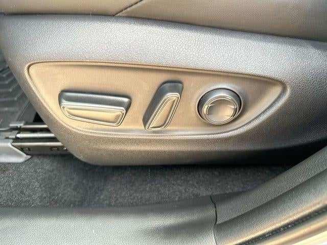 2023 Toyota RAV4 Hybrid XSE AWD (Natl)