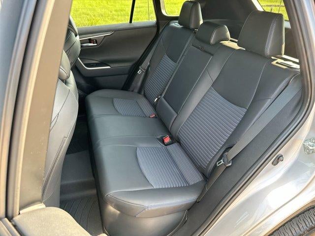 2023 Toyota RAV4 Hybrid XSE AWD (Natl)