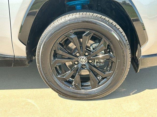 2022 Toyota RAV4 Hybrid XSE AWD (Natl)