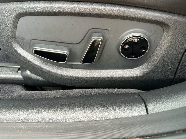 2019 Genesis G80 3.8L RWD