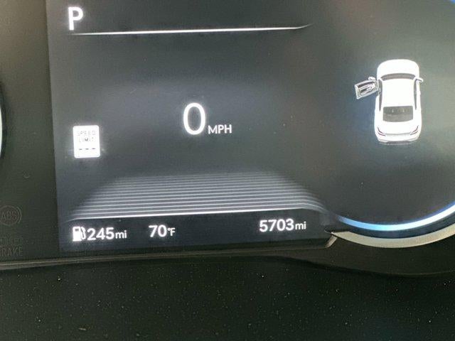 2024 Genesis G70 2.5T RWD