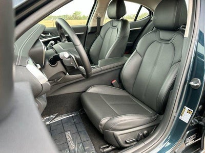 2024 Genesis G70 2.5T RWD