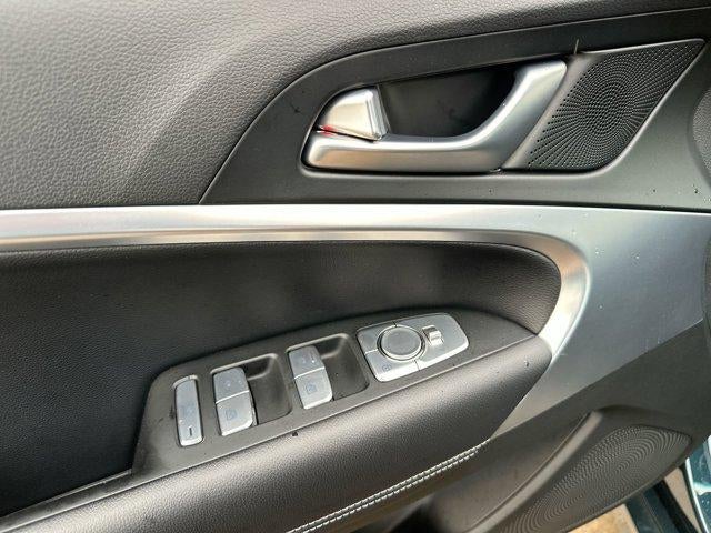 2024 Genesis G70 2.5T RWD