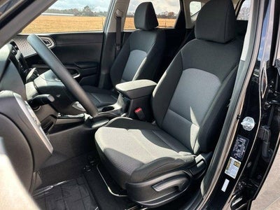 2024 Kia Soul LX IVT