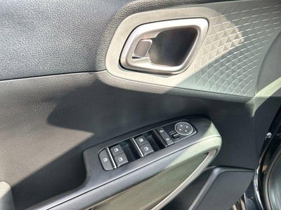 2024 Kia Soul LX IVT