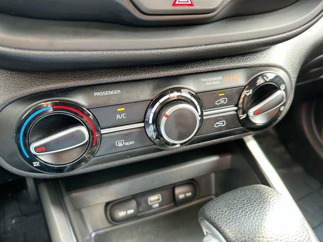 2024 Kia Soul LX IVT