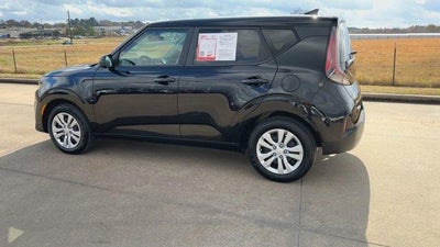 2024 Kia Soul LX IVT