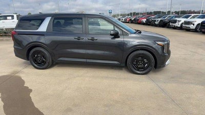 2025 Kia Carnival LXS FWD