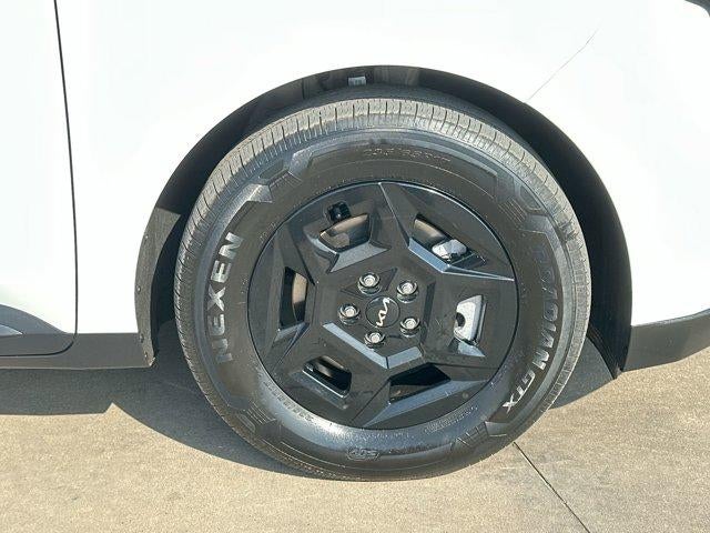 2025 Kia Carnival LXS FWD