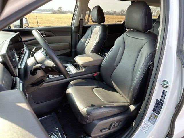 2025 Kia Carnival LXS FWD