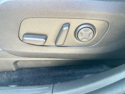 2025 Kia Carnival LXS FWD