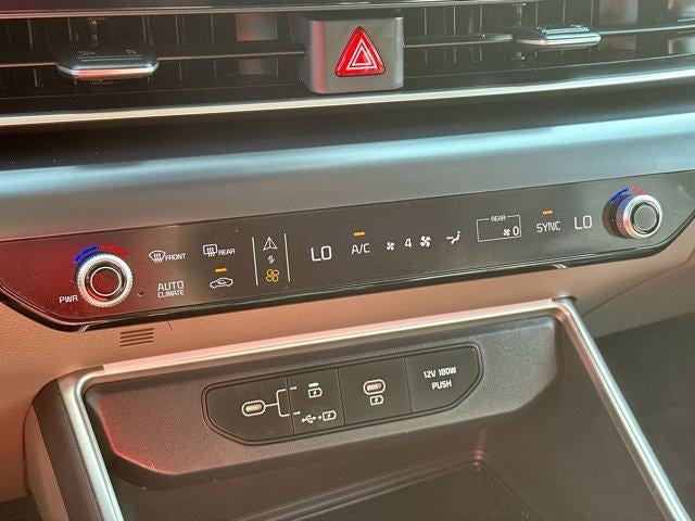 2025 Kia Carnival LXS FWD