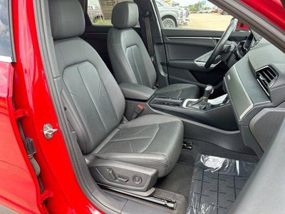 2023 Audi Q3 S line Premium 45 TFSI quattro