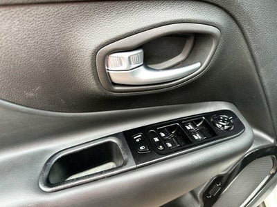 2022 Jeep Renegade Altitude 4x4